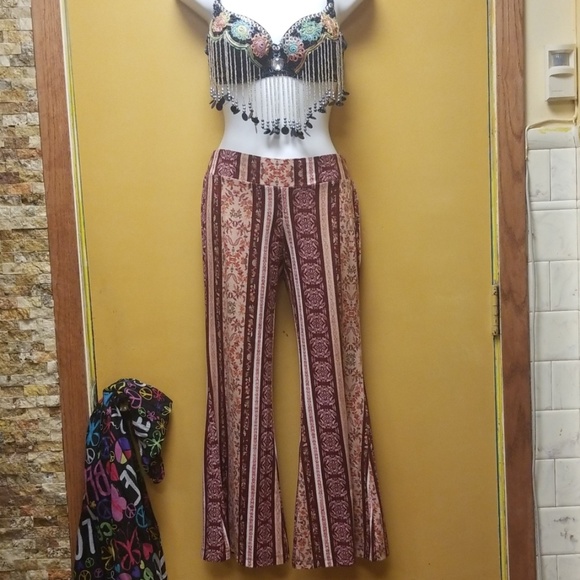 So cool and cute flare leg pants - Picture 3 of 8